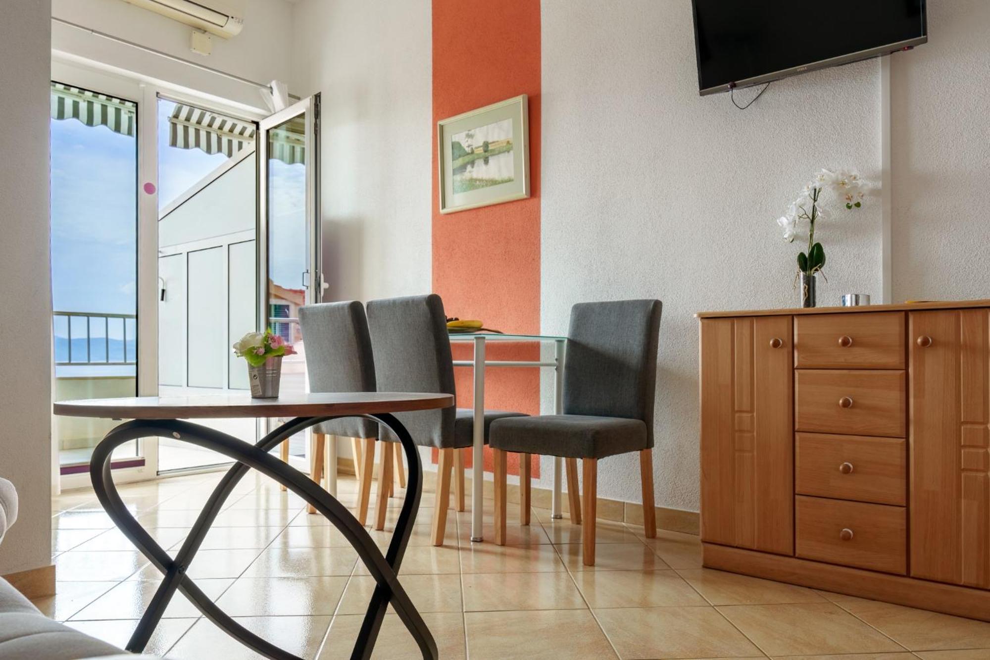 Studios Ruza Baska Voda Bagian luar foto